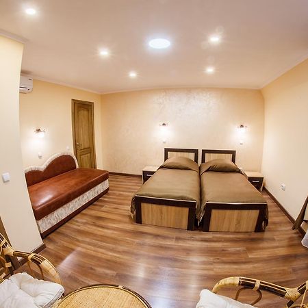 Panorama Apart-Hotel Kamyanets-Podilski Dış mekan fotoğraf