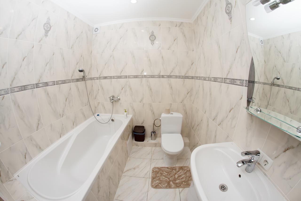 Panorama Apart-Hotel Kamyanets-Podilski Dış mekan fotoğraf